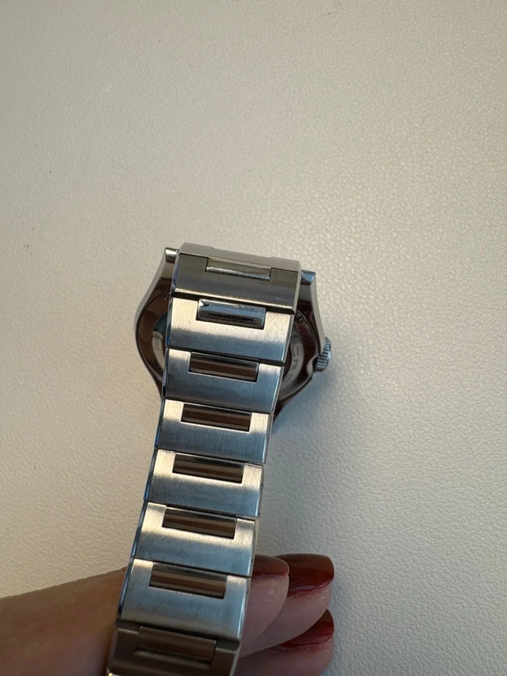 Gucci Pantheon Silver Watch with White Dial and Diamond Bezel